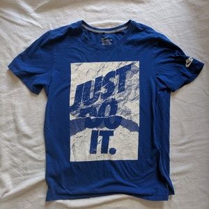 Nike Men's Shirt Small